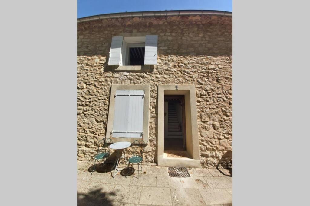 Eblouissant Appartement Au Calme D'Une Residence Avec Piscine Idealement Situe Au Pied Du Colorado Provencal Dans Le Prestigieux Luberon リュストレル エクステリア 写真